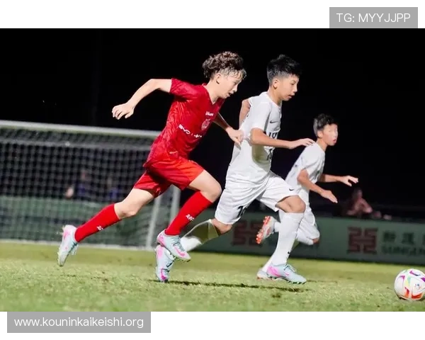 千亿国际球友会助力青少年足球培训打造专业的青训体系促进青少年足球发展